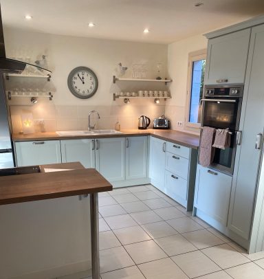 Kitchen area. Kitchen area.